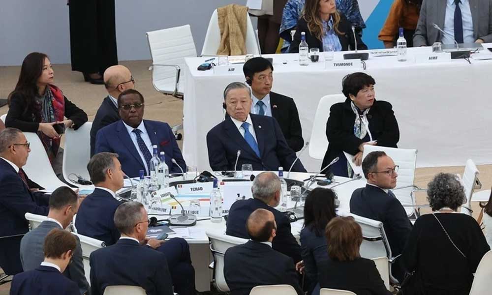 Vietnam suggests ways to promote multilateralism at Francophonie Summit