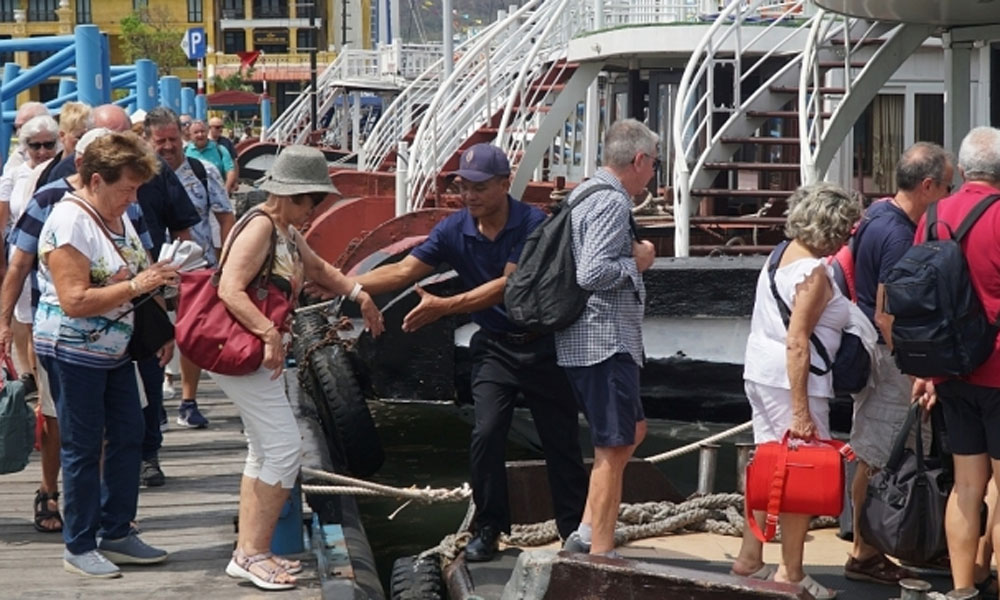 Vietnam's nine-month international tourist arrivals exceed 2023 total