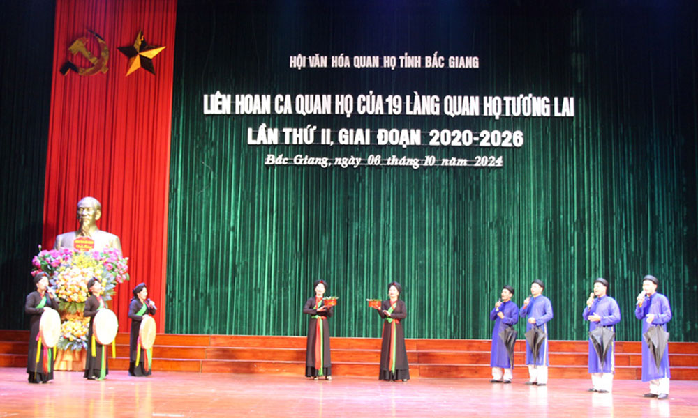 Quan Ho singing festival attracts more than 300 singers 