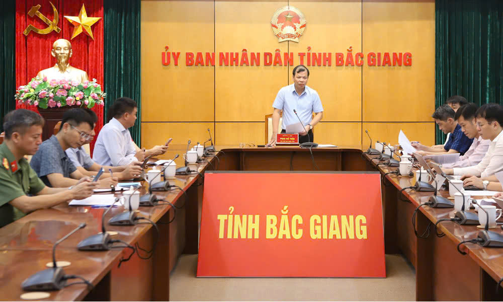 Bac Giang focuses on constructing infrastructure of Chau Minh - Bac Ly - Huong Lam Industrial Park (Hiep Hoa)