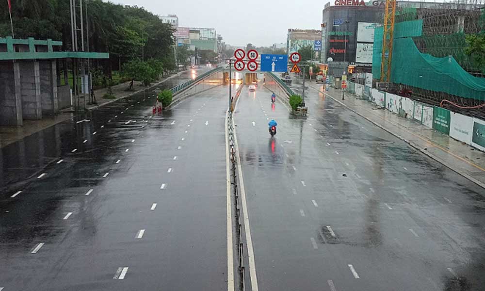 Central Vietnam urges residents to stay indoors as Typhoon Trami approaches