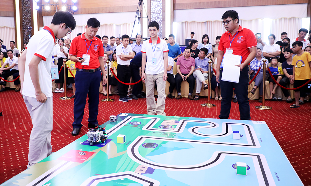 Bac Giang launches 2nd Robocon Contest in 2025