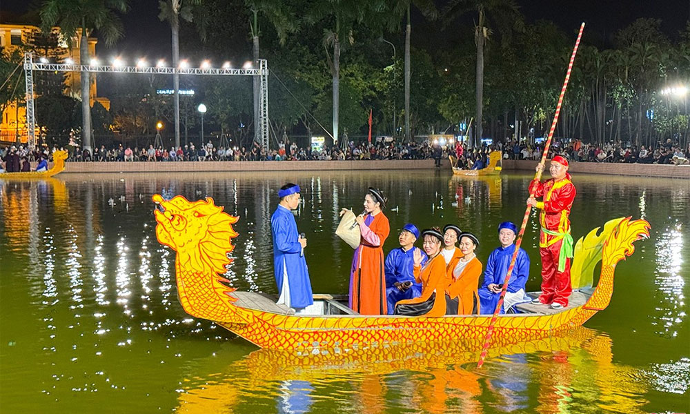  Dân ca ví, giặm Hà Tĩnh "Sum họp trúc mai" cùng quan họ Bắc Ninh