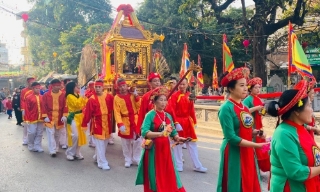 Làng lụa Vạn Phúc hút khách trong Tuần Văn hóa-Du lịch