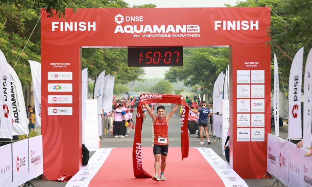 HCMC athlete Vu Dinh Duan completes champion hat-trick at DNSE Aquaman Vietnam