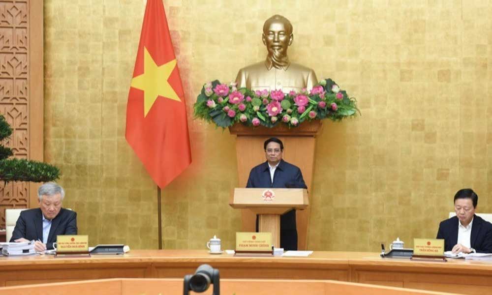 PM Pham Minh Chinh chairs Government's monthly meeting