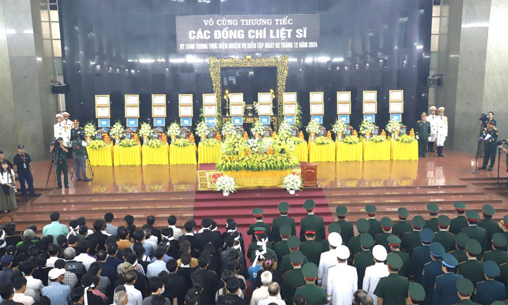 Solemn funeral held for 12 martyrs in military drill incident