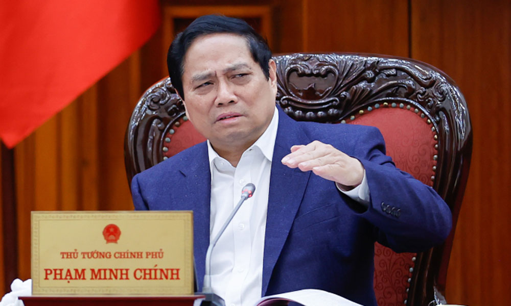 PM urges combating group interest during apparatus restructuring