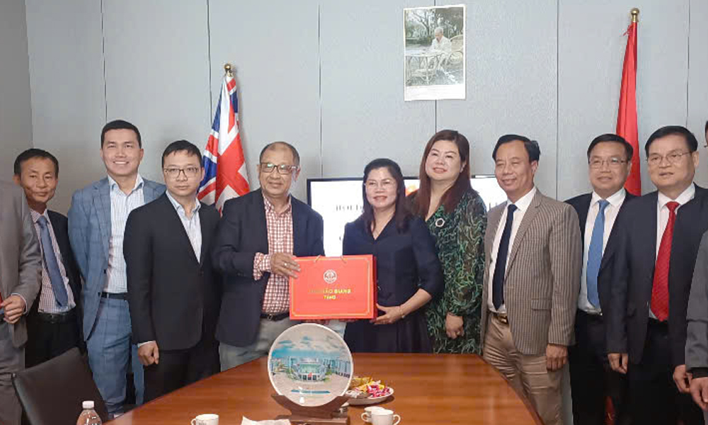 Bac Giang provincial delegation works with Vietnam Entrepreneurs Association in Australia