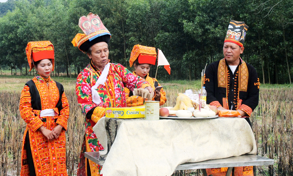 Ethnic minorities and unique spring customs in Bac Giang 