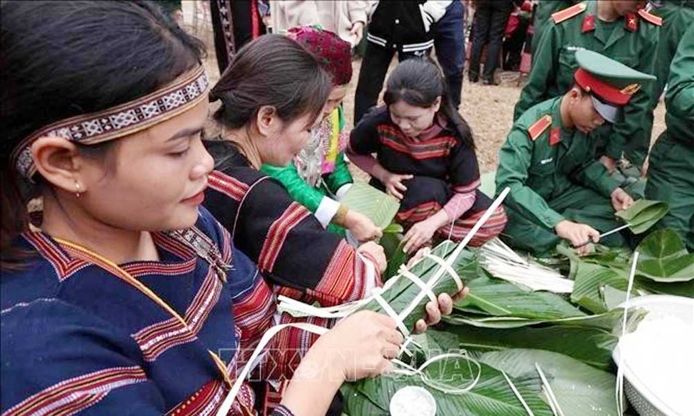 Culture-tourism village hosts ethnic people's traditional activities