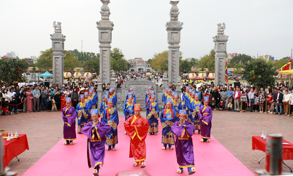 Vibrant festival celebrates 598th anniversary of Xuong Giang Victory