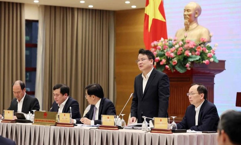 Vietnam aims for 8% economic growth with comprehensive solutions