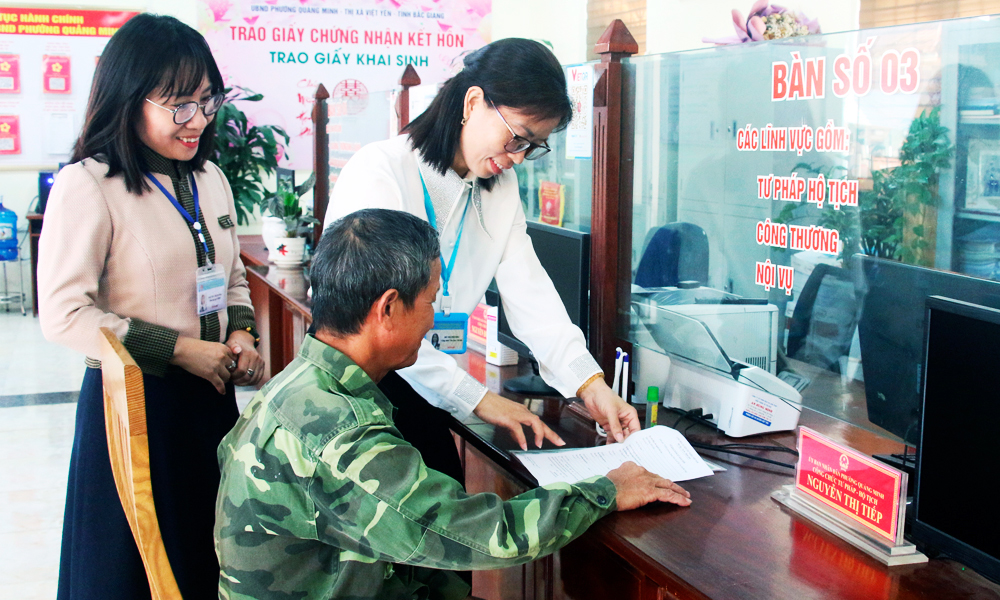 157 commune-level administrative units in Bac Giang recognised friendly governments