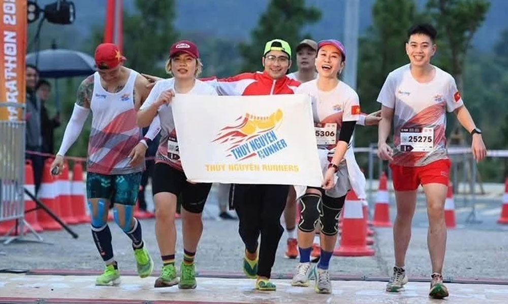 Over 1,000 runners join “Journey to connect Con Son-Kiep Bac heritage” marathon