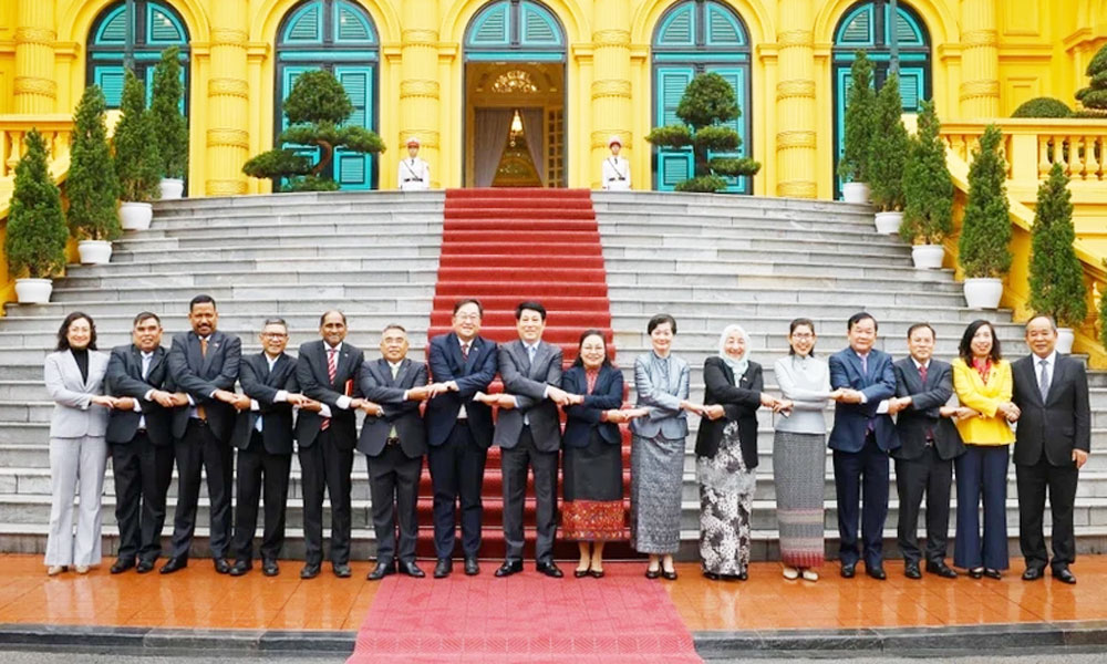 Vietnam considers ASEAN a strategic priority in foreign policy: State President