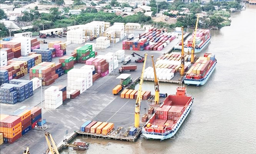 Vietnam aims for 454 billion USD export revenue amidst global headwinds