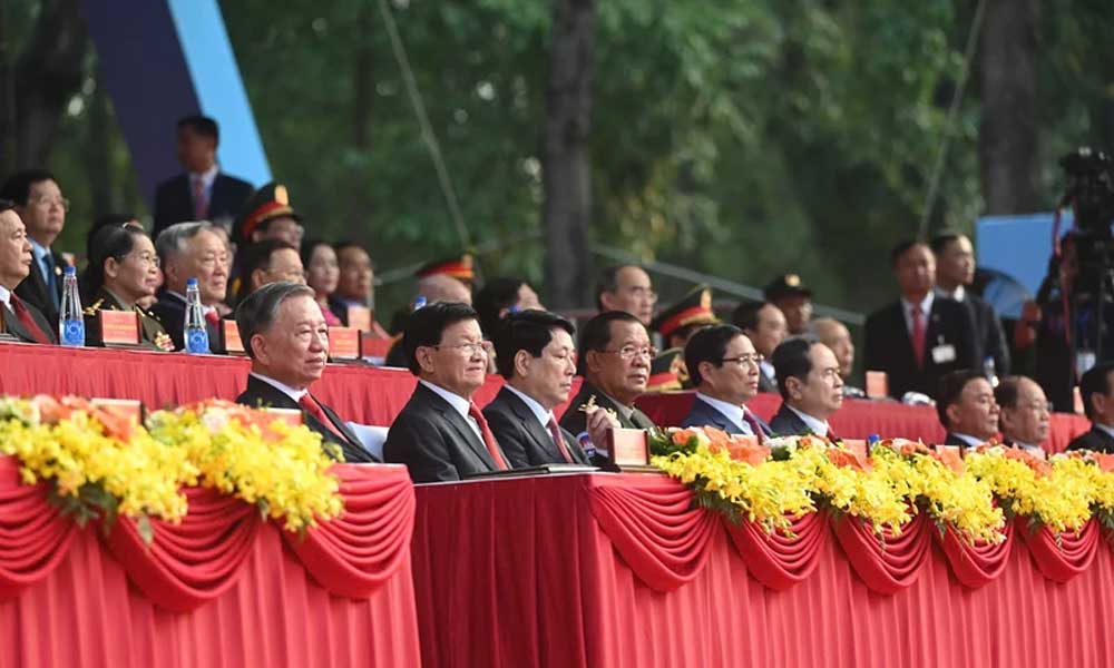 Grand parade marks 50 years of liberation of South and national reunification