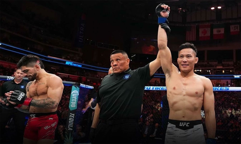 Vietnamese fighter receives $50,000 after first UFC win against Muay Thai world champ