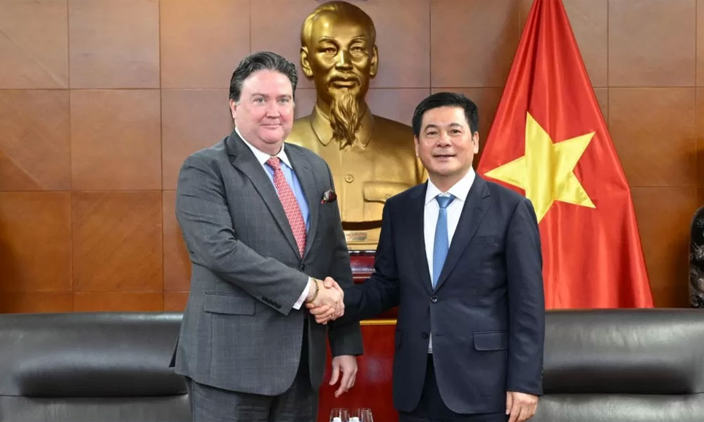 Viet Nam, US step up negotiations on economic, trade issues