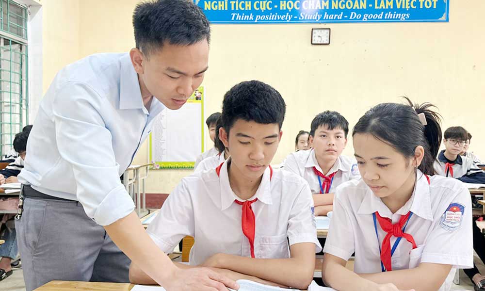 Top leader orders free full-day schooling from next academic year