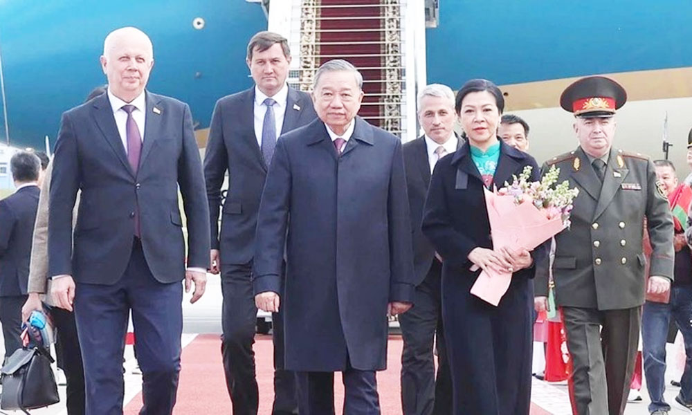 Party General Secretary To Lam begins state visit to Belarus