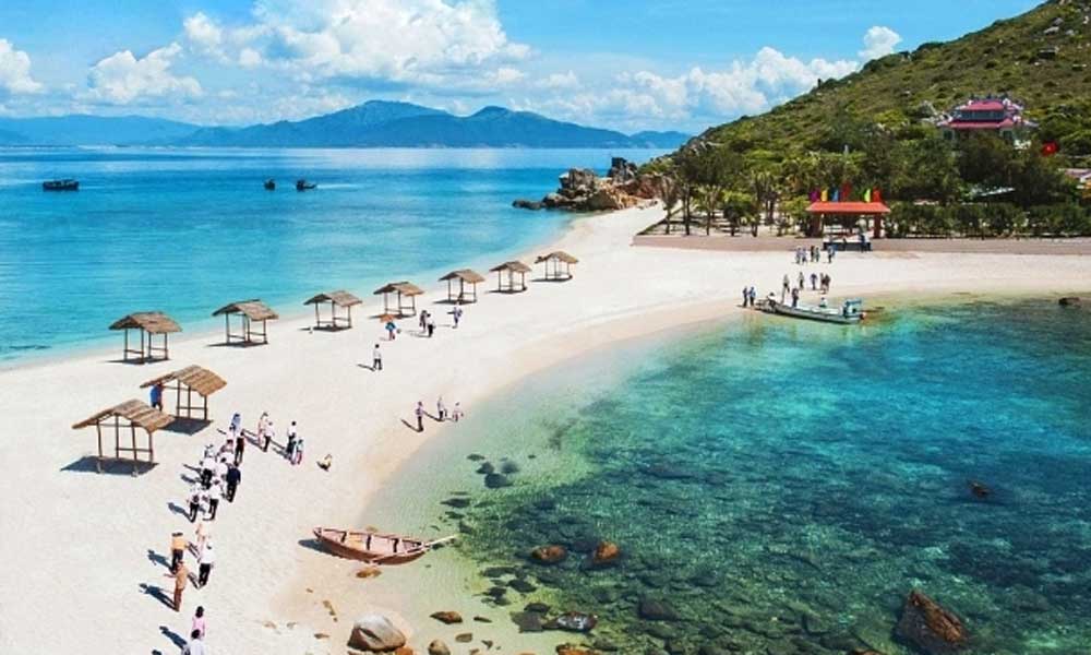 Nha Trang among top 15 global summer destinations in 2025