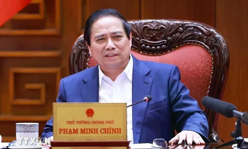 PM chairs meeting to draft resolutions on breakthroughs in health care, education