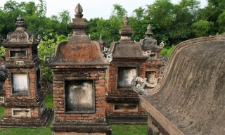 Chiêm ngưỡng ngôi chùa cổ vùng Kinh Bắc có vườn tháp lớn nhất Việt Nam