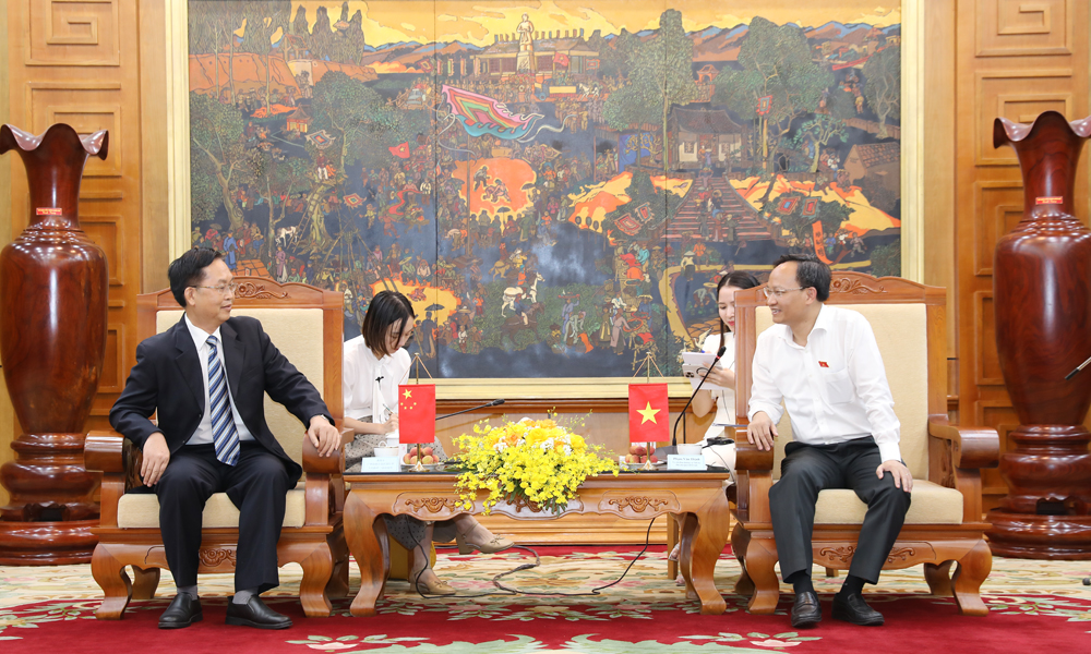 Provincial leader welcomes Chinese delegation attending lychee promotion conference