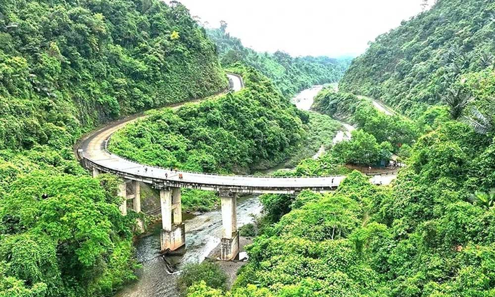 Discovering picture-perfect route through Truong Son forest