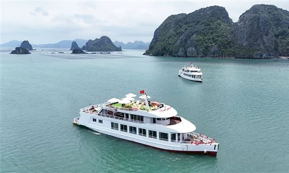 Quang Ninh boosts summer tourism with various activities