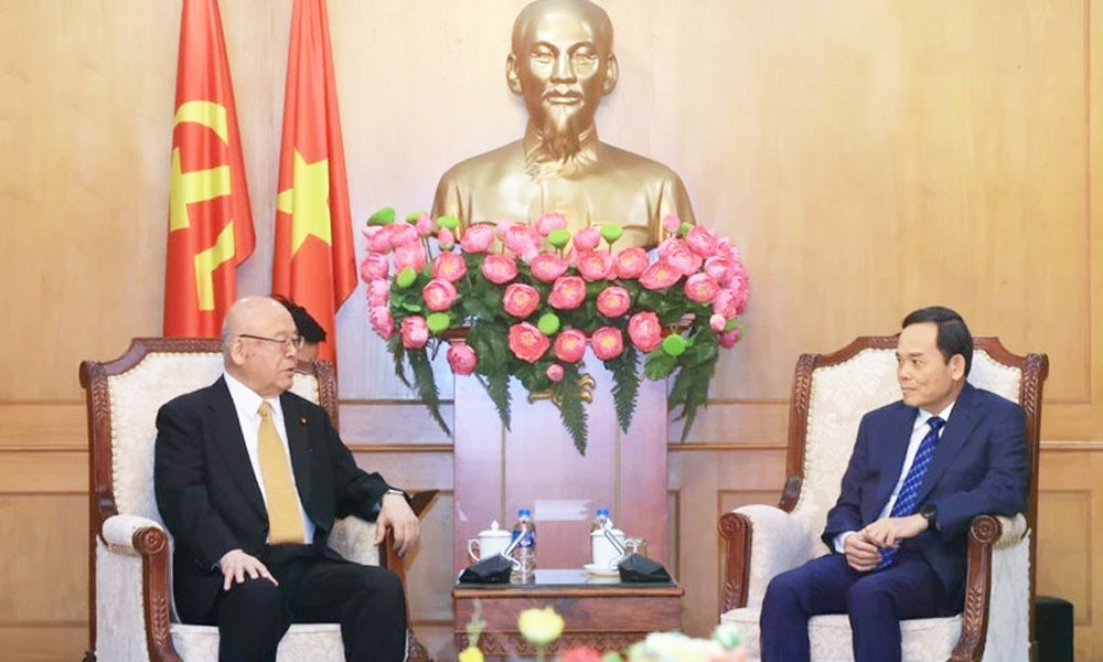 Party official receives Special Advisor to Japan-Vietnam Parliamentary Friendship Alliance