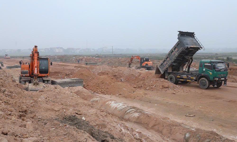 Bac Giang to complete land clearance for 22 industrial clusters in June 