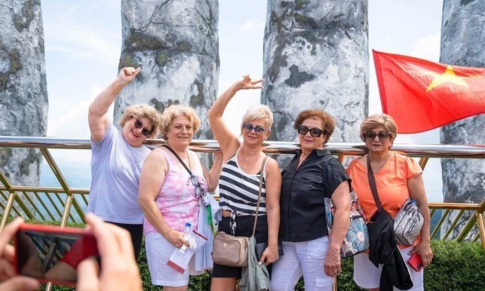 Vietnam welcomes over 9.2 international tourist arrivals in five months