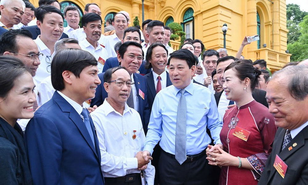 State President calls for preservation to elevate traditional handicrafts on global stage