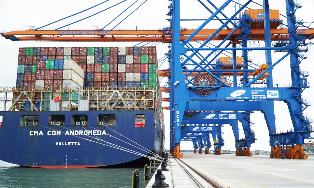 Vietnam ready to further open market for US exports: minister