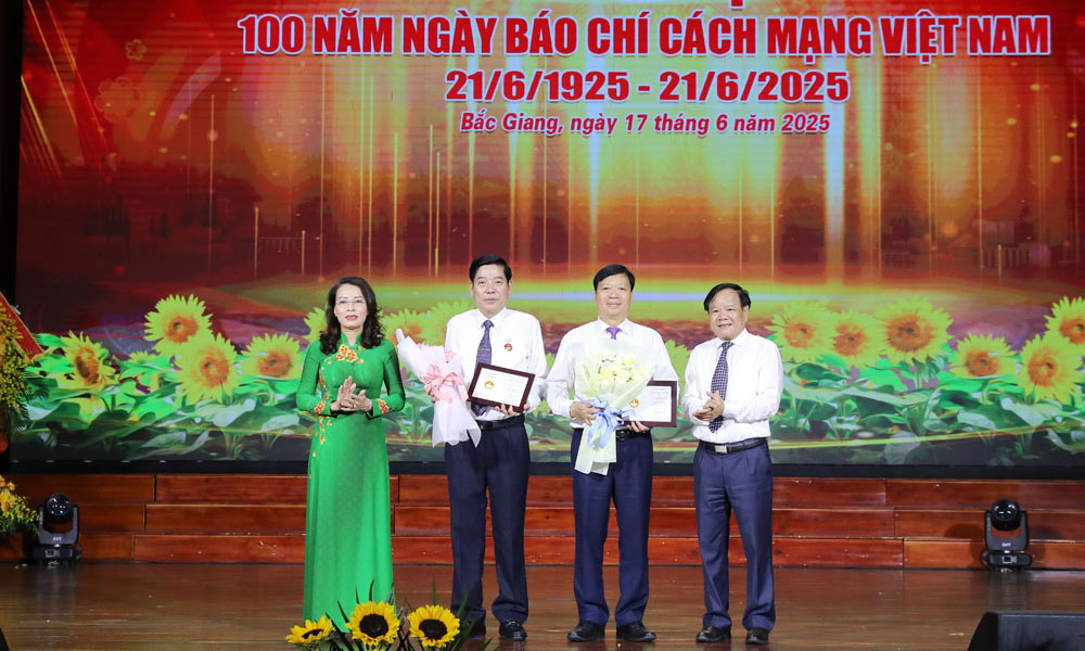 Bac Giang solemnly celebrates 100th anniversary of Vietnam Revolutionary Press Day