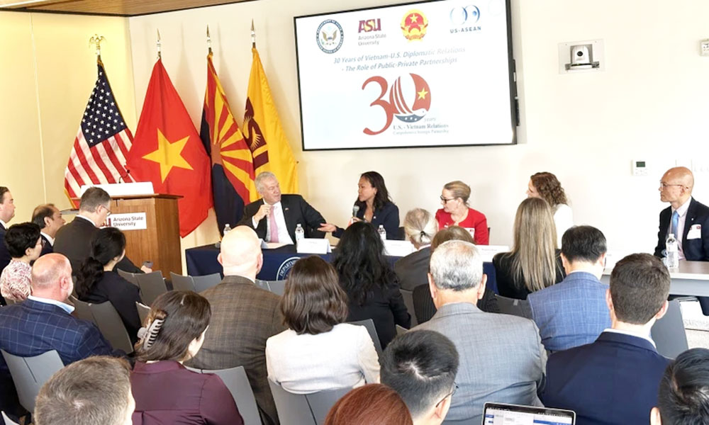 Dialogue talks role of public-private partnership in Vietnam-US relations