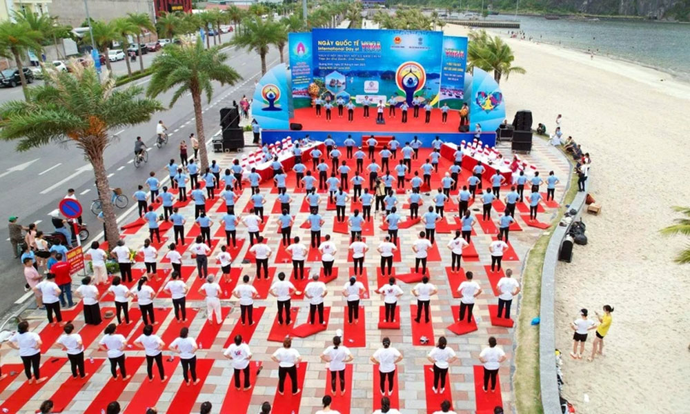 International Day Yoga held in Quang Ninh province