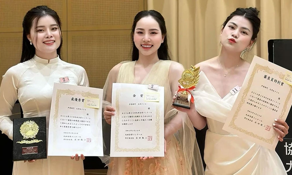 Three Vietnamese contestants win high prizes at Japanese music competition