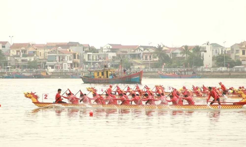 2024 National traditional boat race held in Quang Binh Province