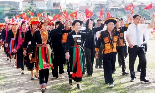 Nêu gương sáng ở vùng đồng bào dân tộc thiểu số - Bài 1: Chuyện của những người “mở đường” 