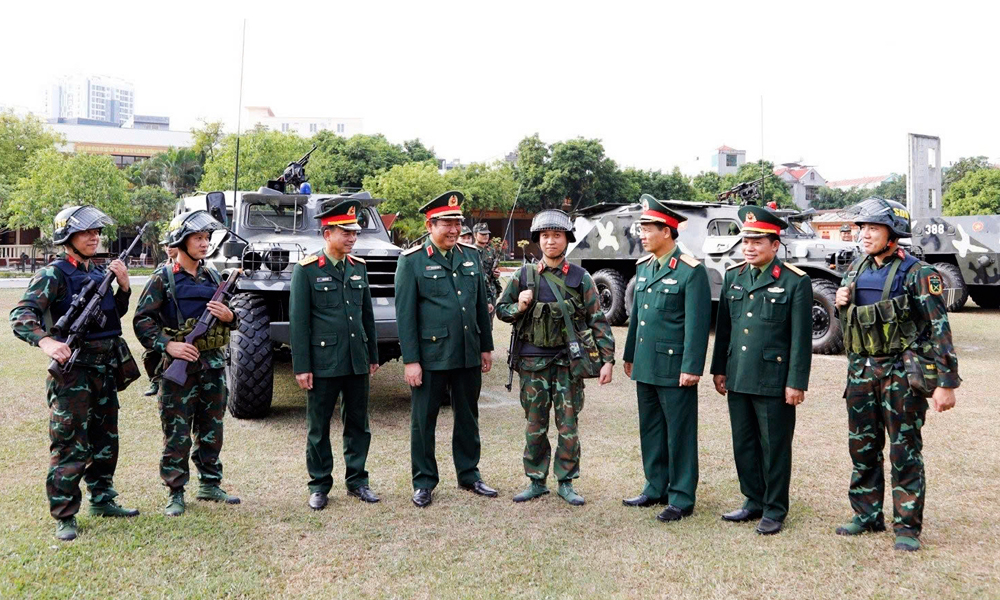  Quân khu 1 và các cơ quan báo chí kiểm điểm công tác phối hợp tuyên truyền: Tiếp tục tô thắm hình ảnh “Bộ đội Cụ Hồ” trong lòng nhân dân