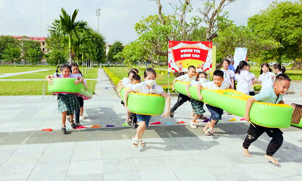  Bồi đắp tình yêu quê hương qua những chuyến dã ngoại 