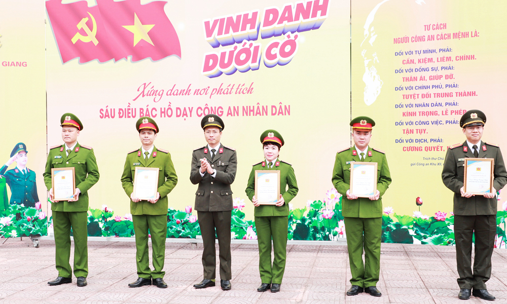  Lan tỏa phong trào thi đua “Vì an ninh Tổ quốc” 