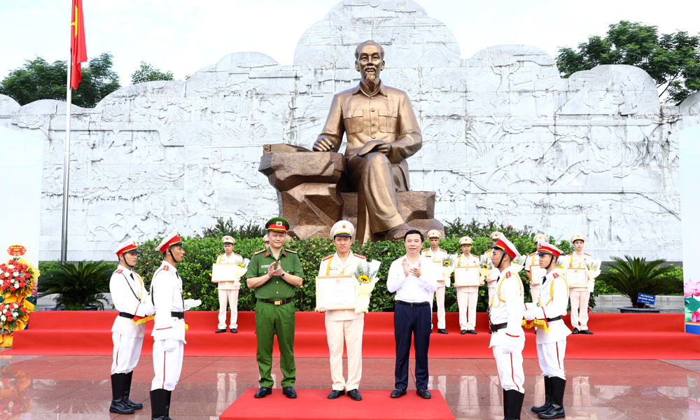  Học Bác, trọng dụng nhân tài lo việc nước 