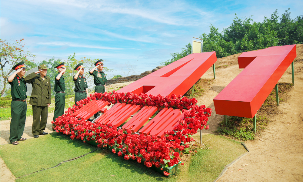  Âm vang Chiến thắng Điện Biên