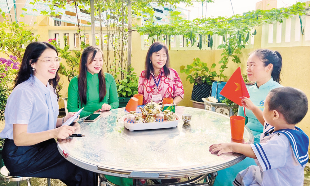  Nhà báo với Trường Sa