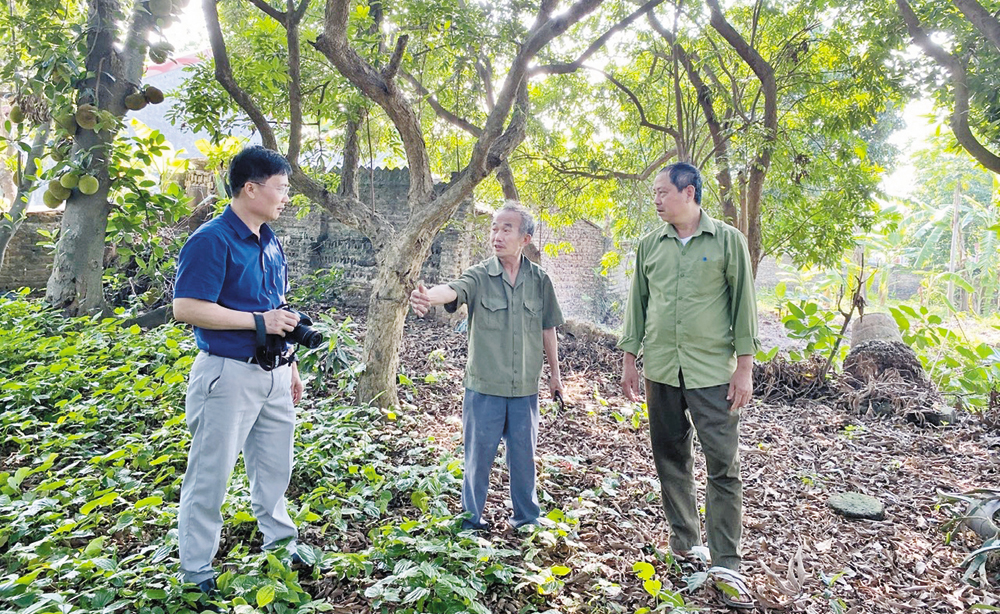  Trở lại nơi in báo năm xưa